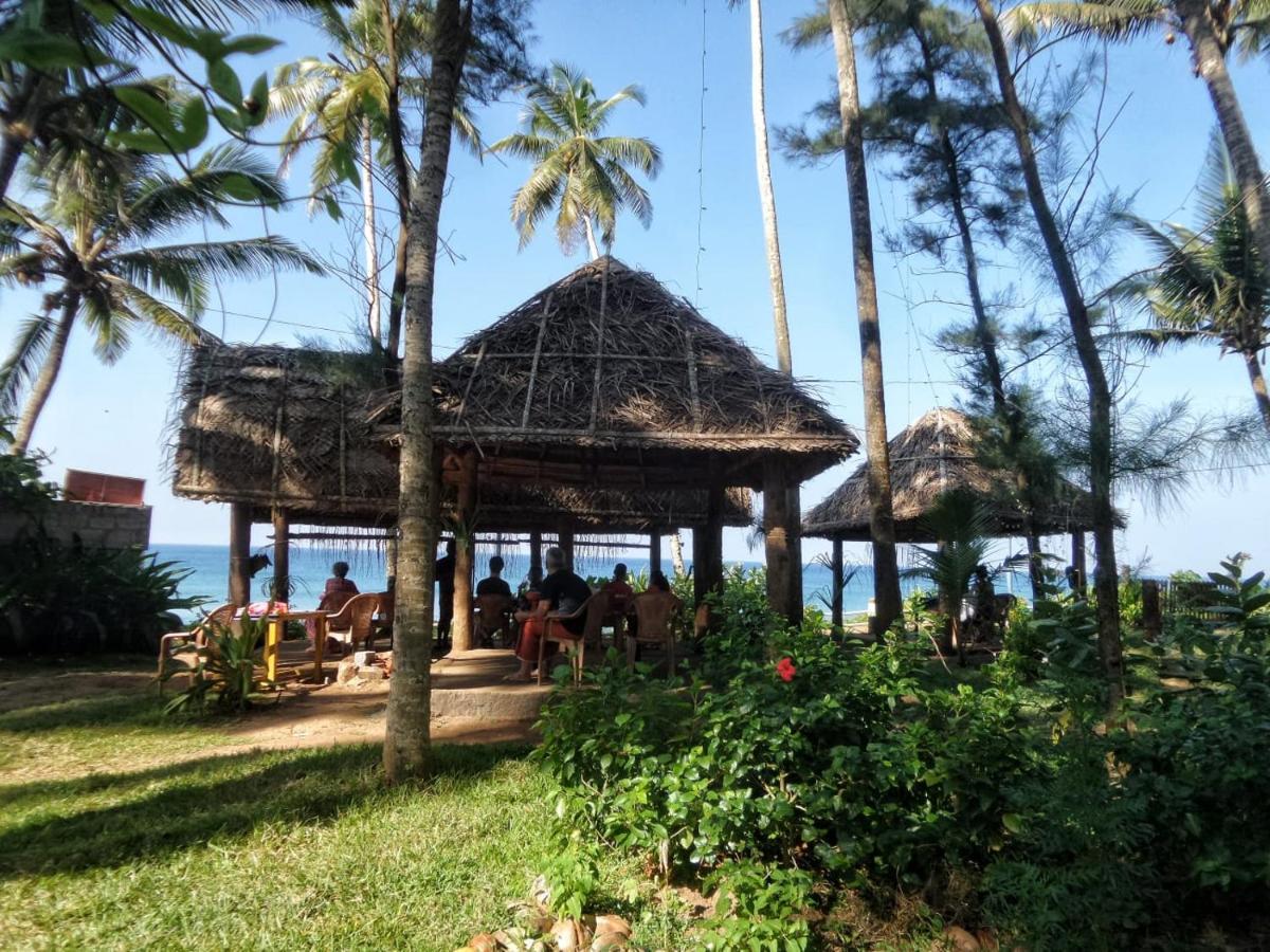 Sukriti Beach Resort Varkala Extérieur photo
