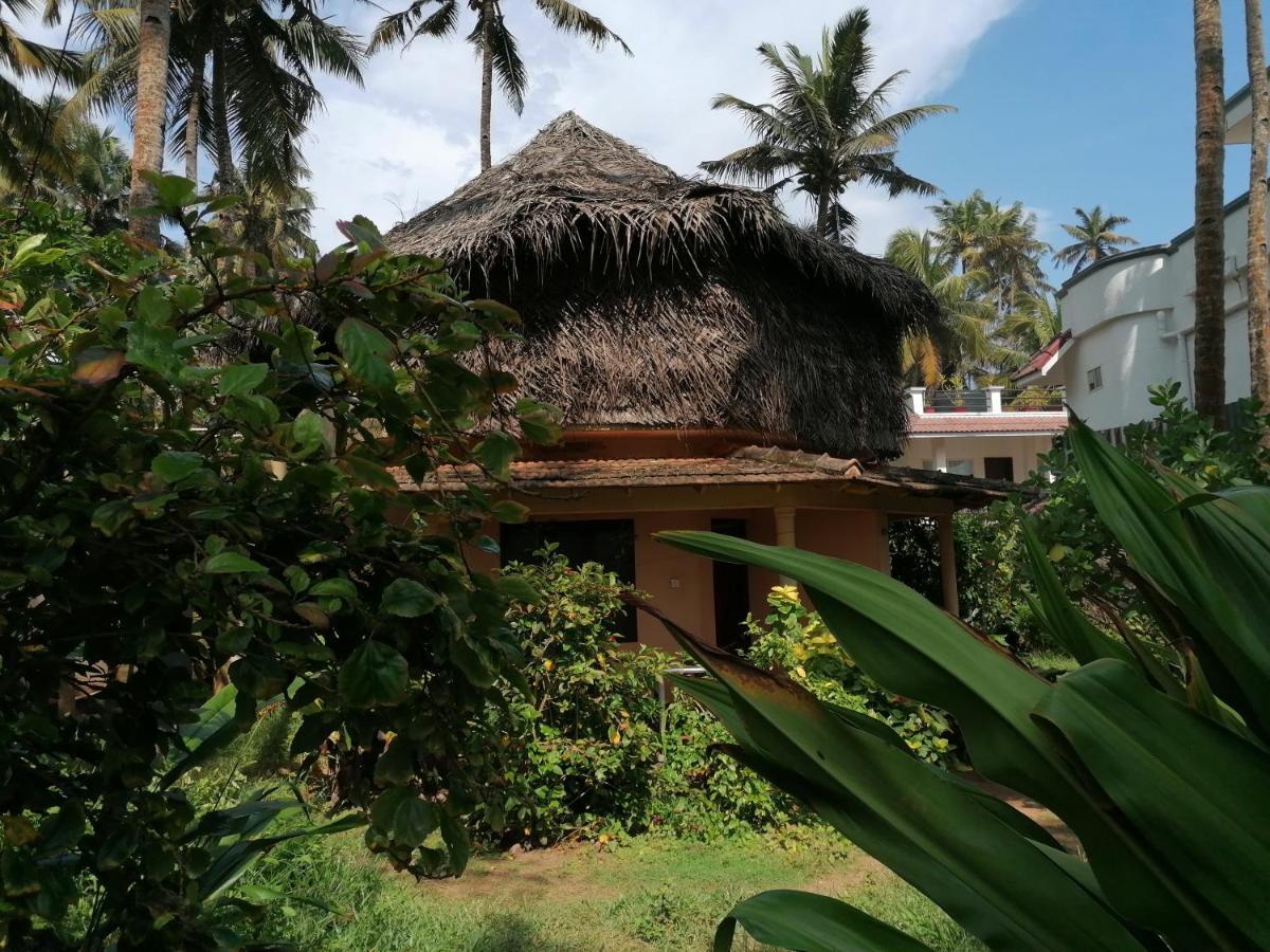 Sukriti Beach Resort Varkala Extérieur photo